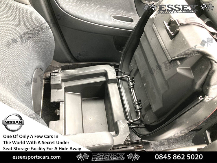 2010/10 Nissan Note 1.6 16V Tekna Hatchback 5 Door Petrol Automatic **1 Doctor Owner From New, 44k Low Miles, Full Service History**